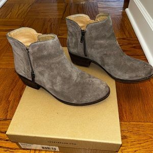 Lucky Brand Breah Chelsea Boot sz 9